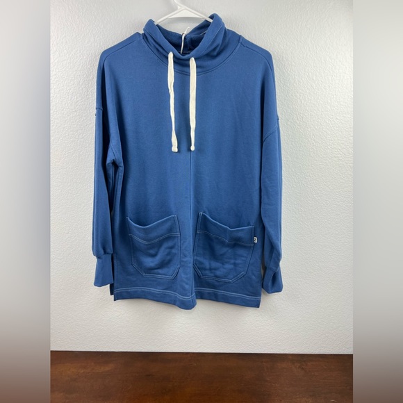 Free assembly Women's Funnel Neck sweatshirt with front patch pockets - Picture 1 of 7